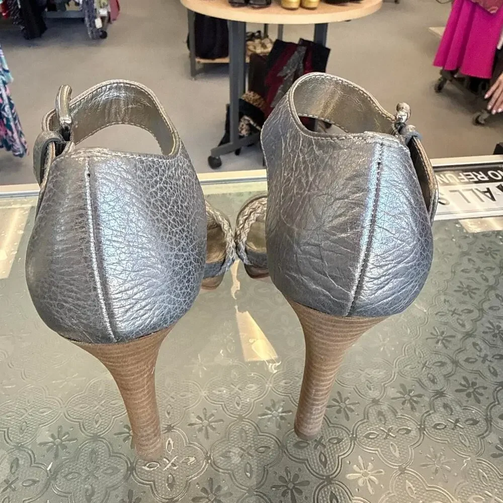 Coach silver metallic